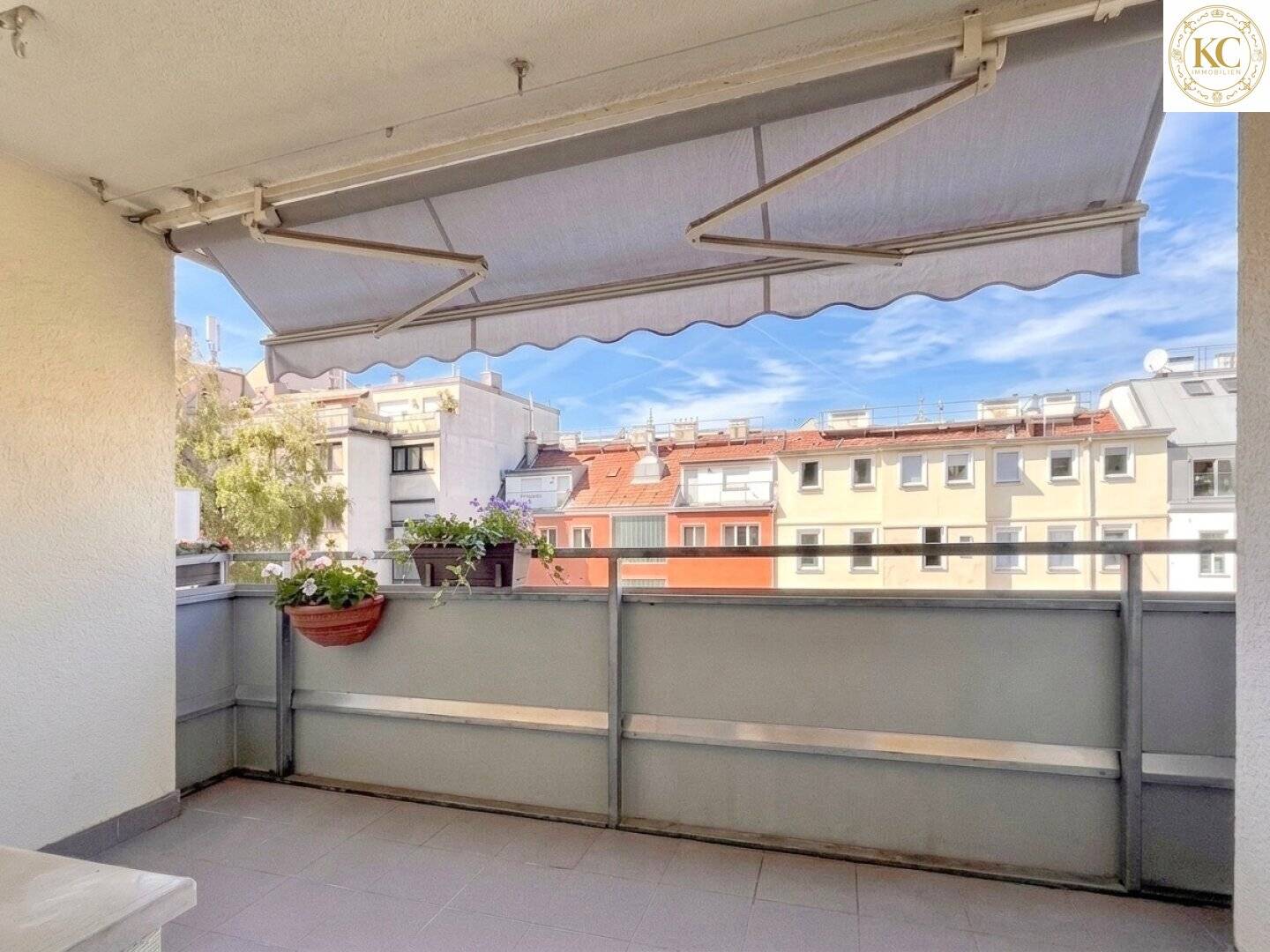 Friendly 3-room apartment with spacious loggia