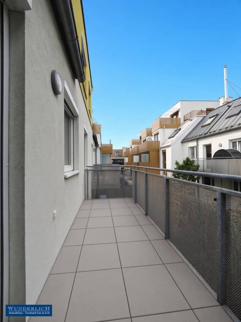 New-build balcony ownership with underground parking space