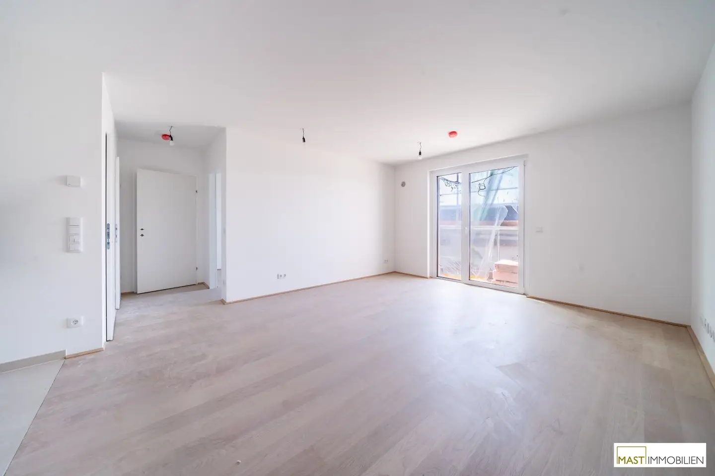 2-room apartment on the 1st floor Available from December