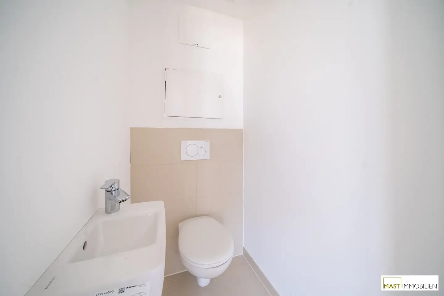 2-room apartment on the 1st floor Available from December