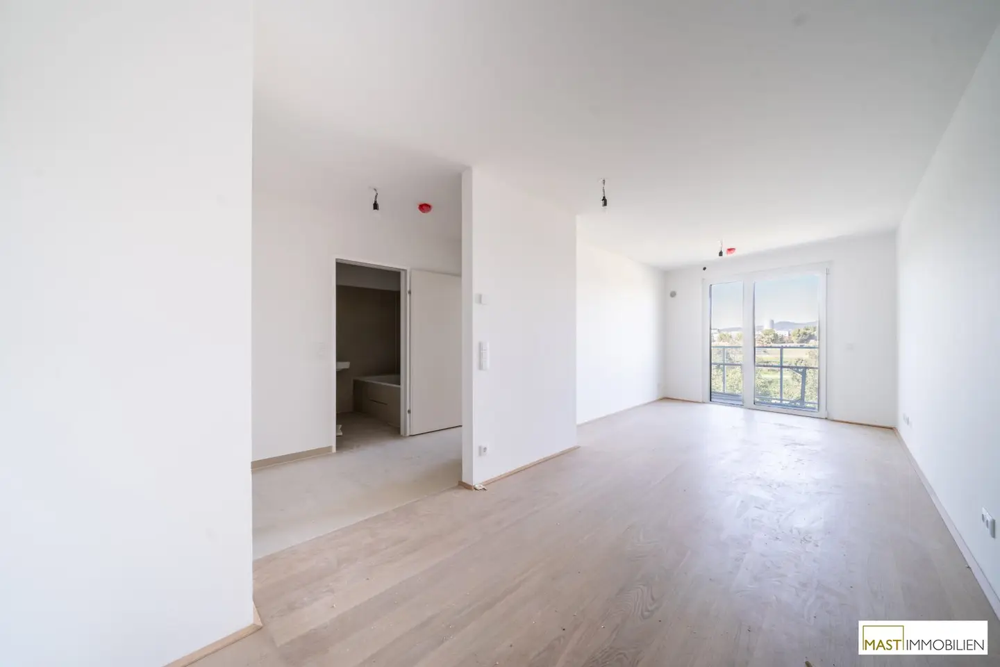 2-room apartment with green view available from December
