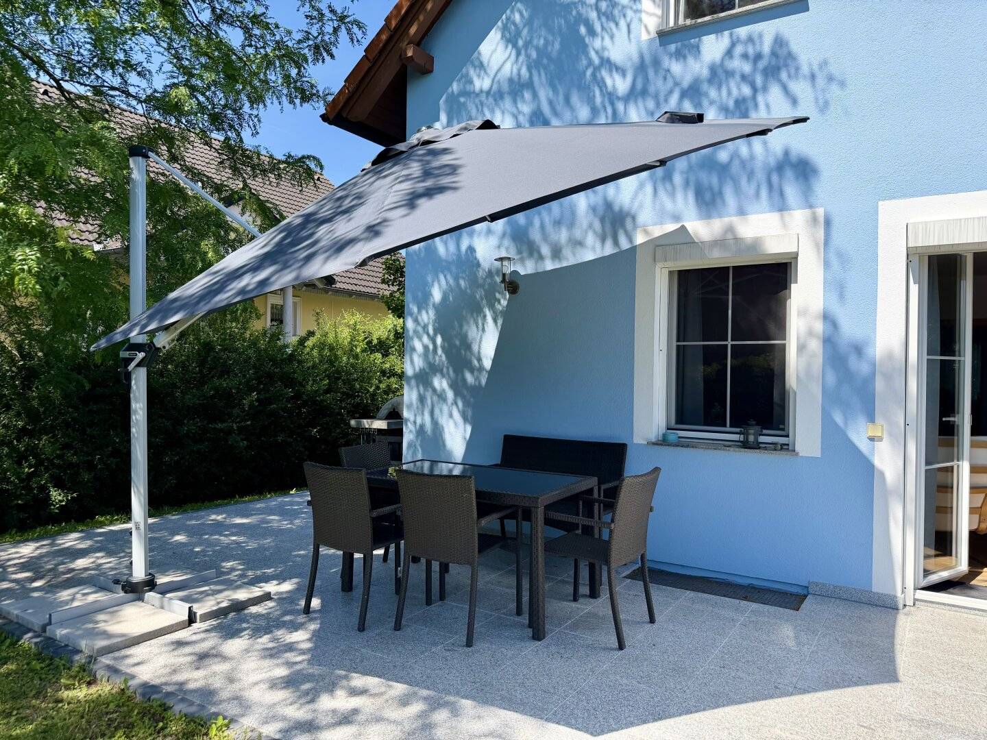 Dream home in the green with natural pool I 5 rooms I terrace I carport