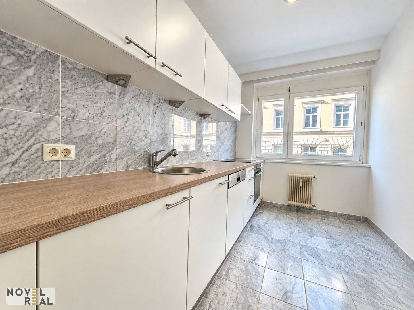 Perfect city location between Naschmarkt and Karlsplatz - city apartment in exclusive Wieden location