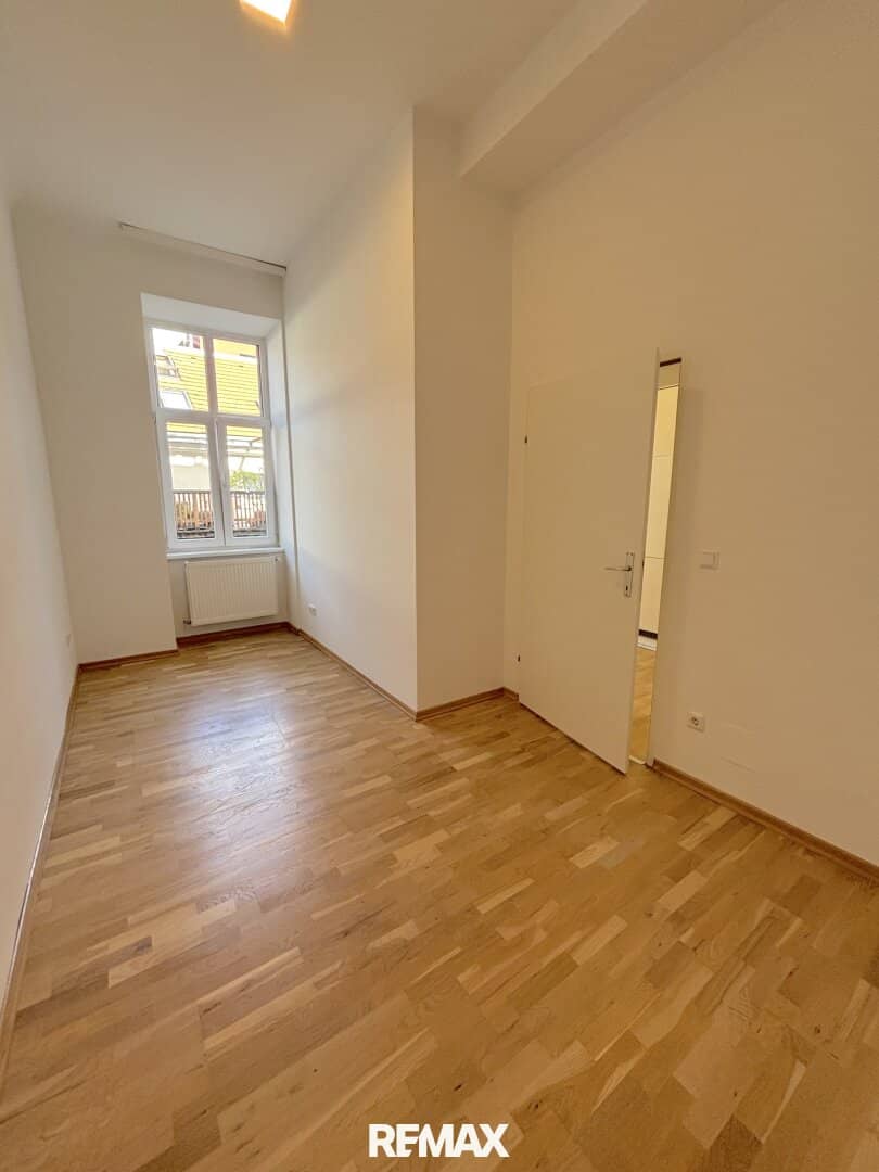 Charming 2-room apartment with distant view