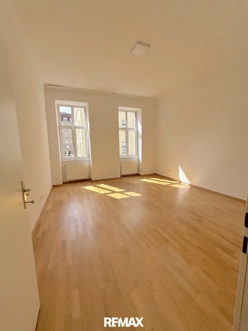 Charming 2-room apartment with distant view