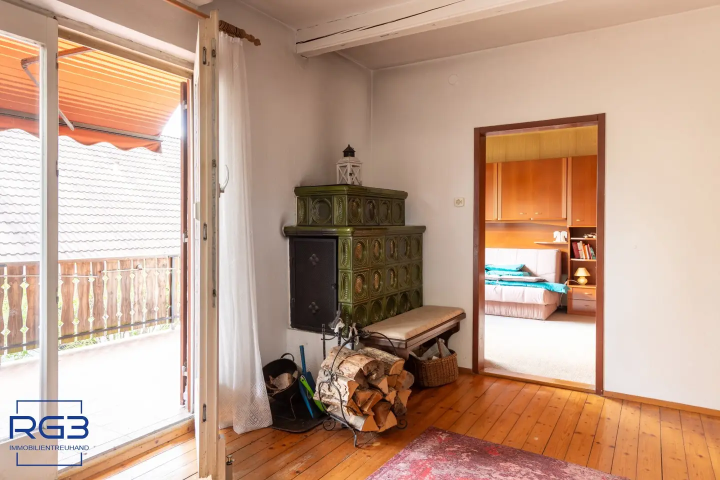 Small house, large plot – 981 m² quiet location in Plank am Kamp