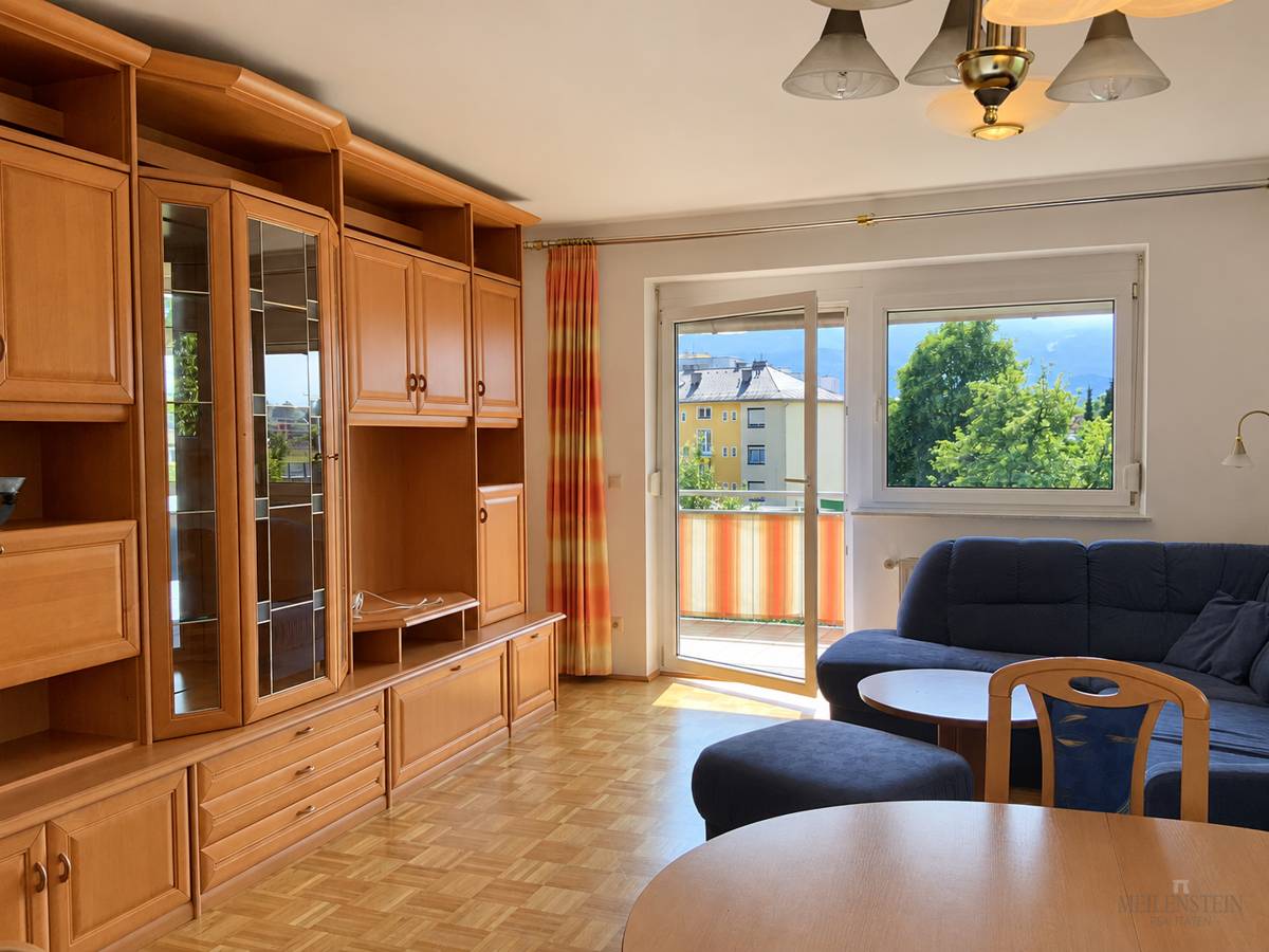 Zentrumsnahe Wohnung mit Terrasse und Stellplatz