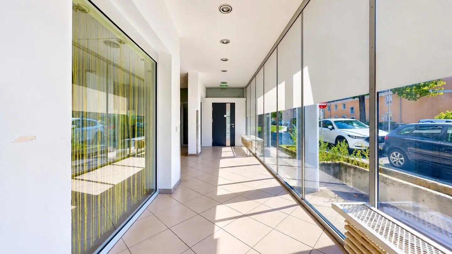 330 m² commercial unit in Klagenfurt-Waidmannsdorf | Shop, showroom or studio