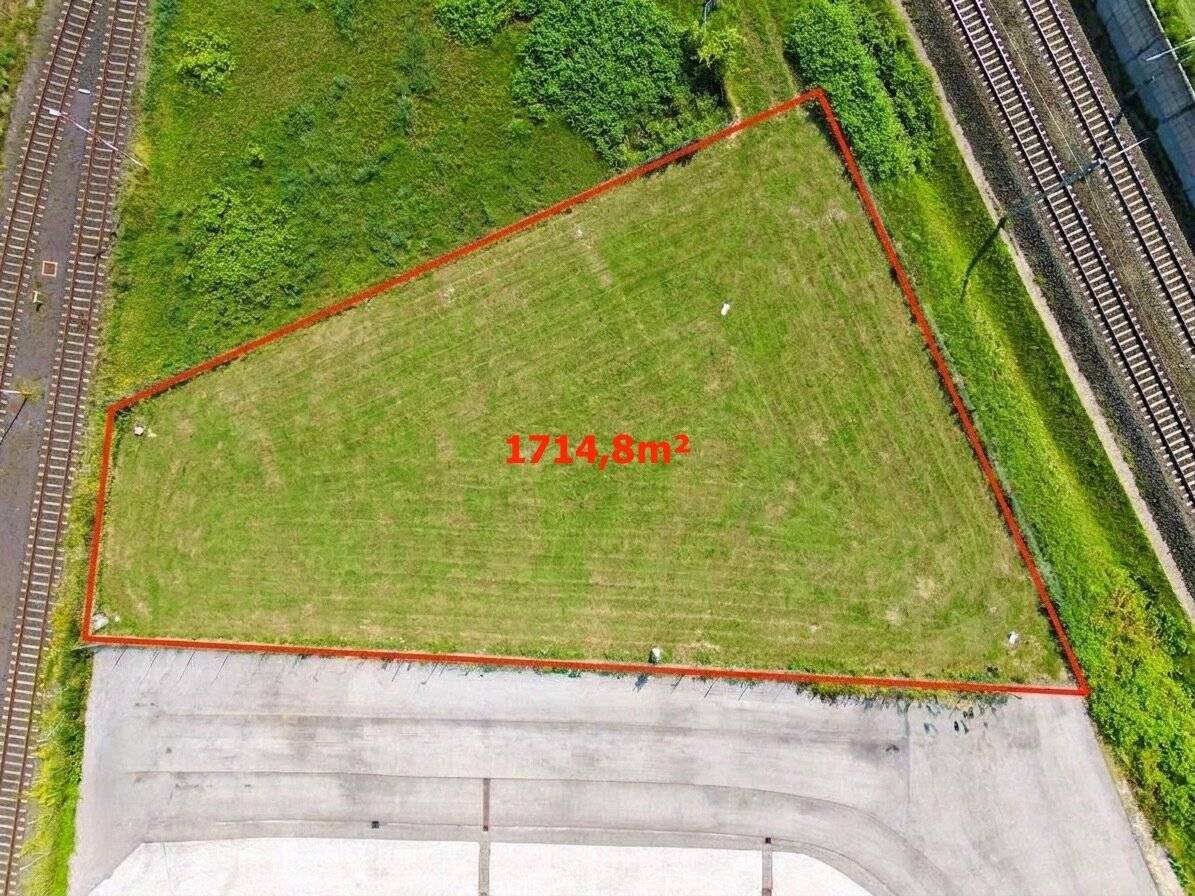 Paved commercial open area in Klagenfurt – approx. 1,715 m², also for trucks &amp; construction machinery