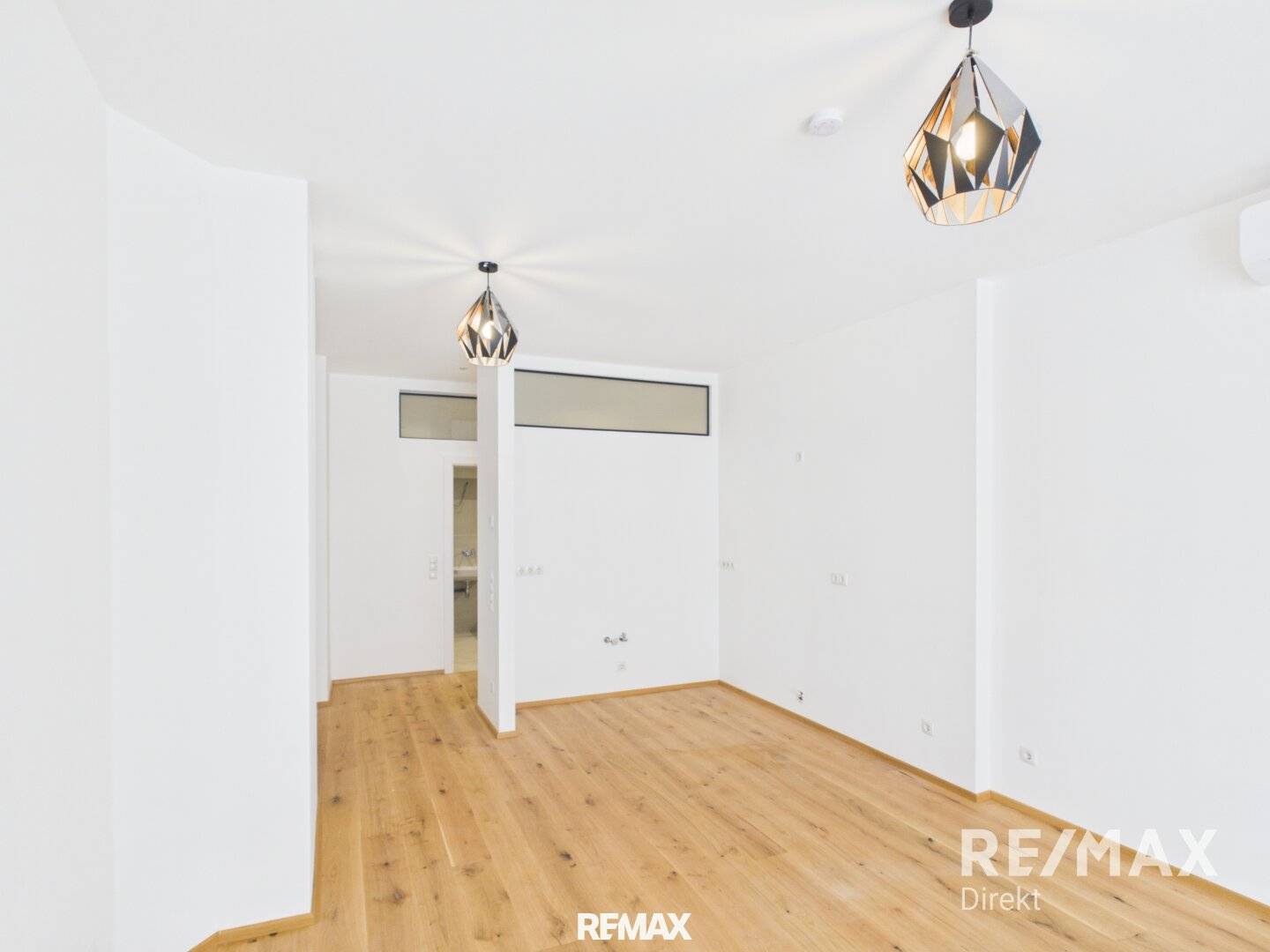 Modern residential dream for couples needing space and young families with loggia in 1170 Vienna – top location for €380,000