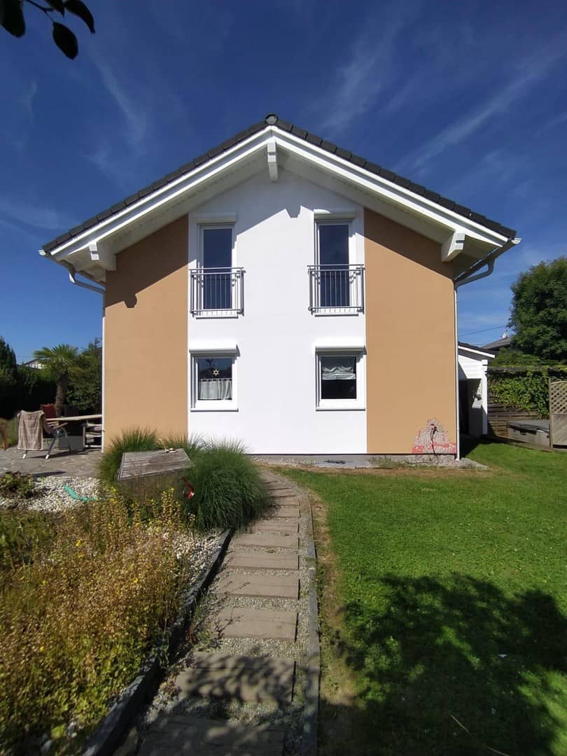 Familienwohnung mit Schwimmteich Sauna und Garten