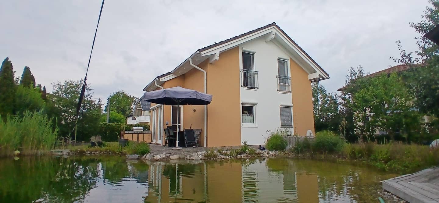 Familienwohnung mit Schwimmteich Sauna und Garten