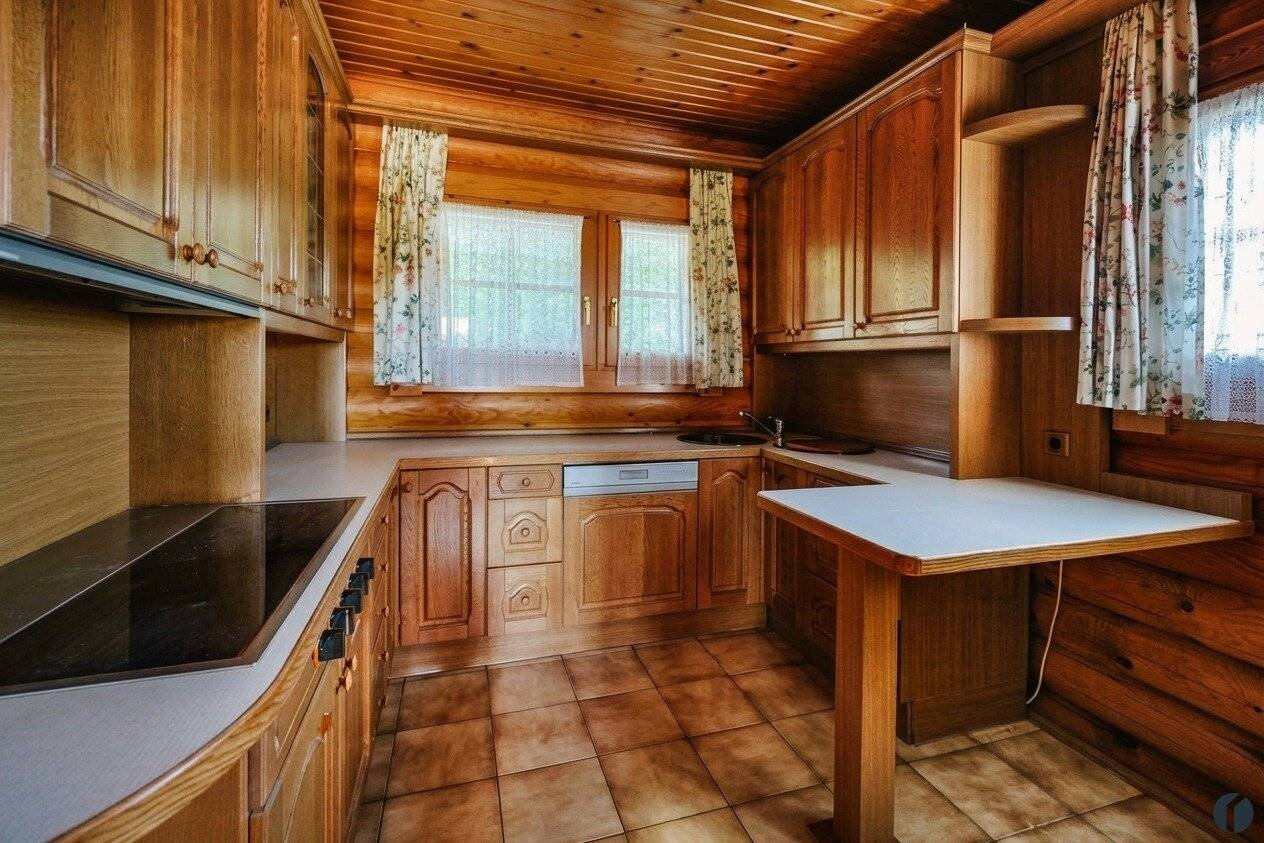 Chalet feeling in the Vienna Woods – living where wood and nature are at home