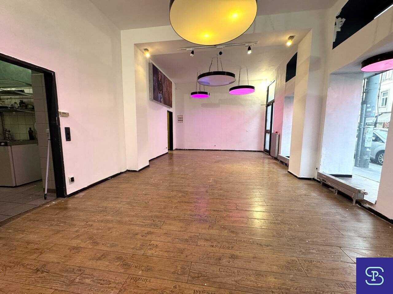 Thaliastraße: 61 m² retail unit on an open-ended main lease - 1160 Vienna