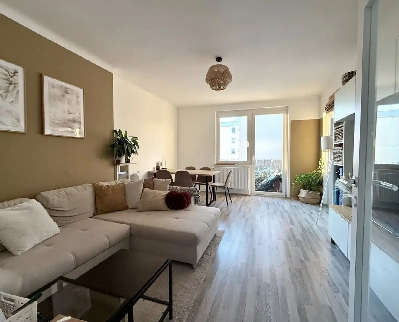 Traumhafte Wohnung in der Körösistrasse - schnell Termin vereinbaren