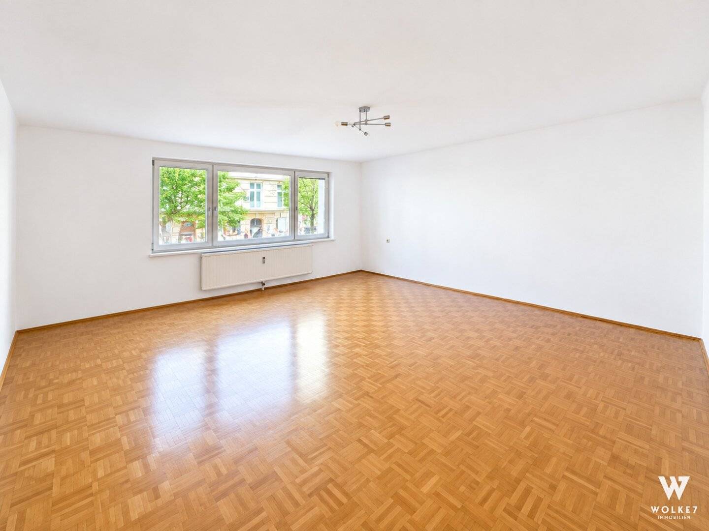 Oberdöbling: 89 m² to fall in love with and design | 3 rooms | Well connected | S45 &amp; 38 tram | Lots of space &amp; even more potential
