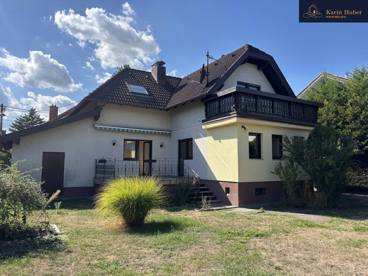Charming single family house with garden