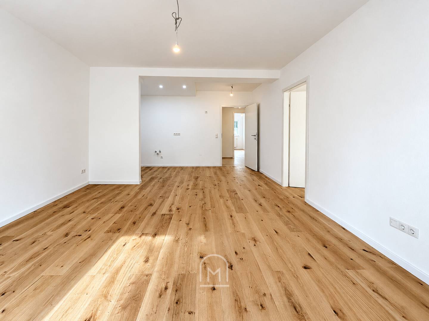 Erstbezug Wohnung mit Balkon und Gartennutzung