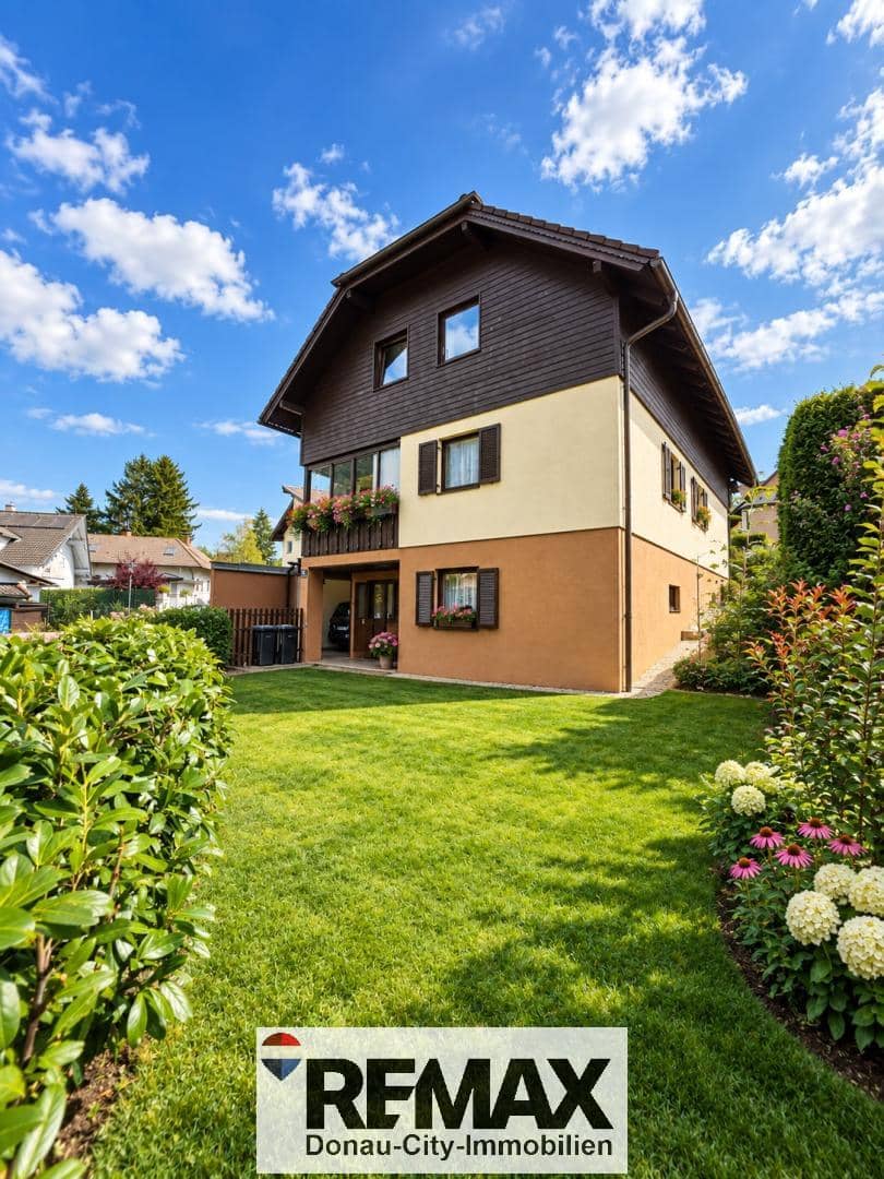 Familienwohnung mit Garten und zwei getrennten Wohnbereichen