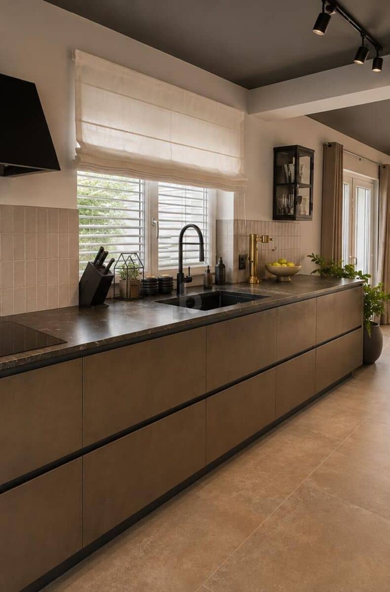 Family apartment with heated pool and sauna