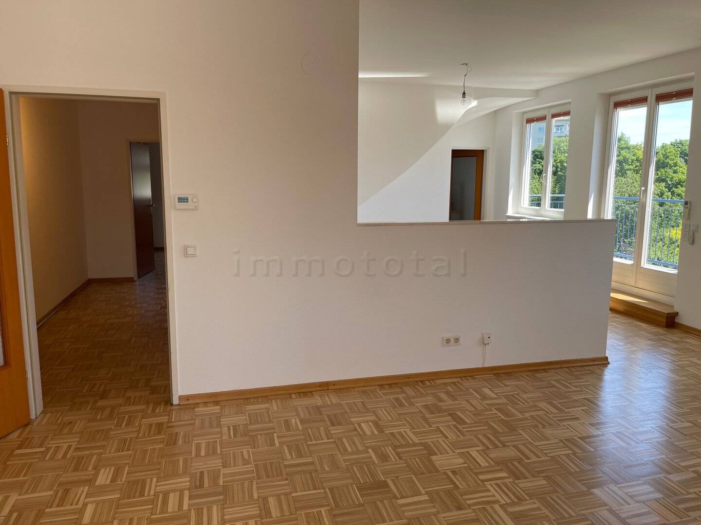 Untersievering Top-floor maisonette in prime green quiet location