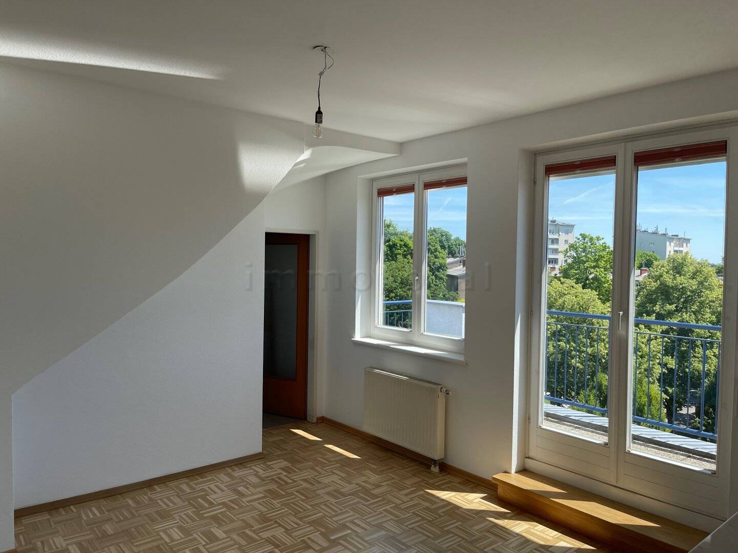 Untersievering Top-floor maisonette in prime green quiet location