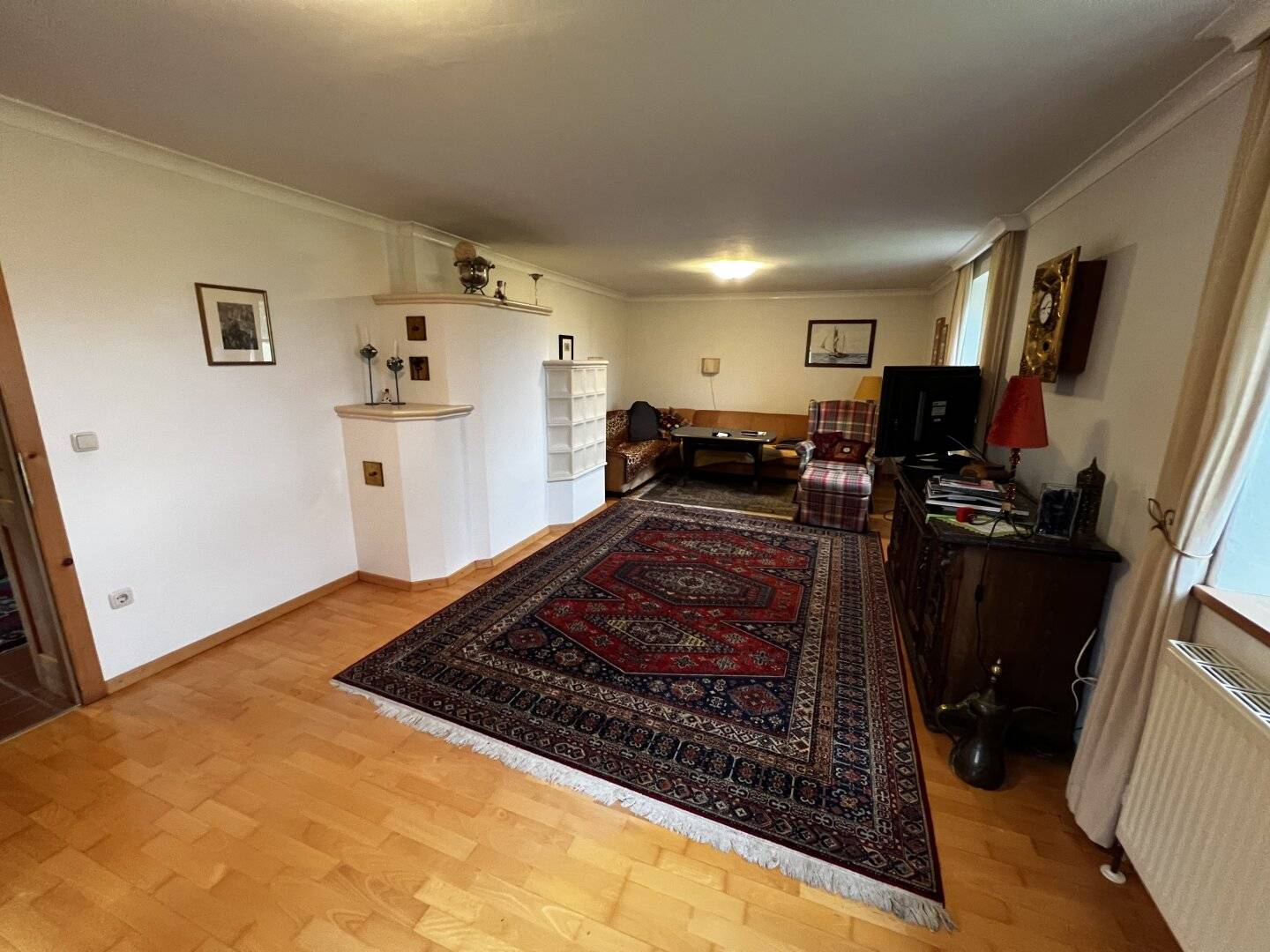 Spacious detached house with extensive plot and fantastic view in St. Koloman