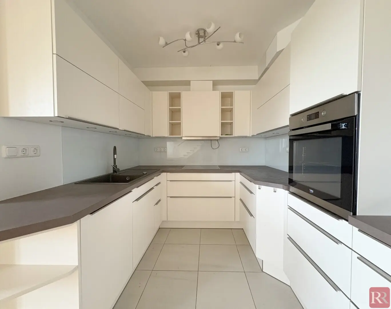 Urban gem - 3.5-room maisonette with roof terrace