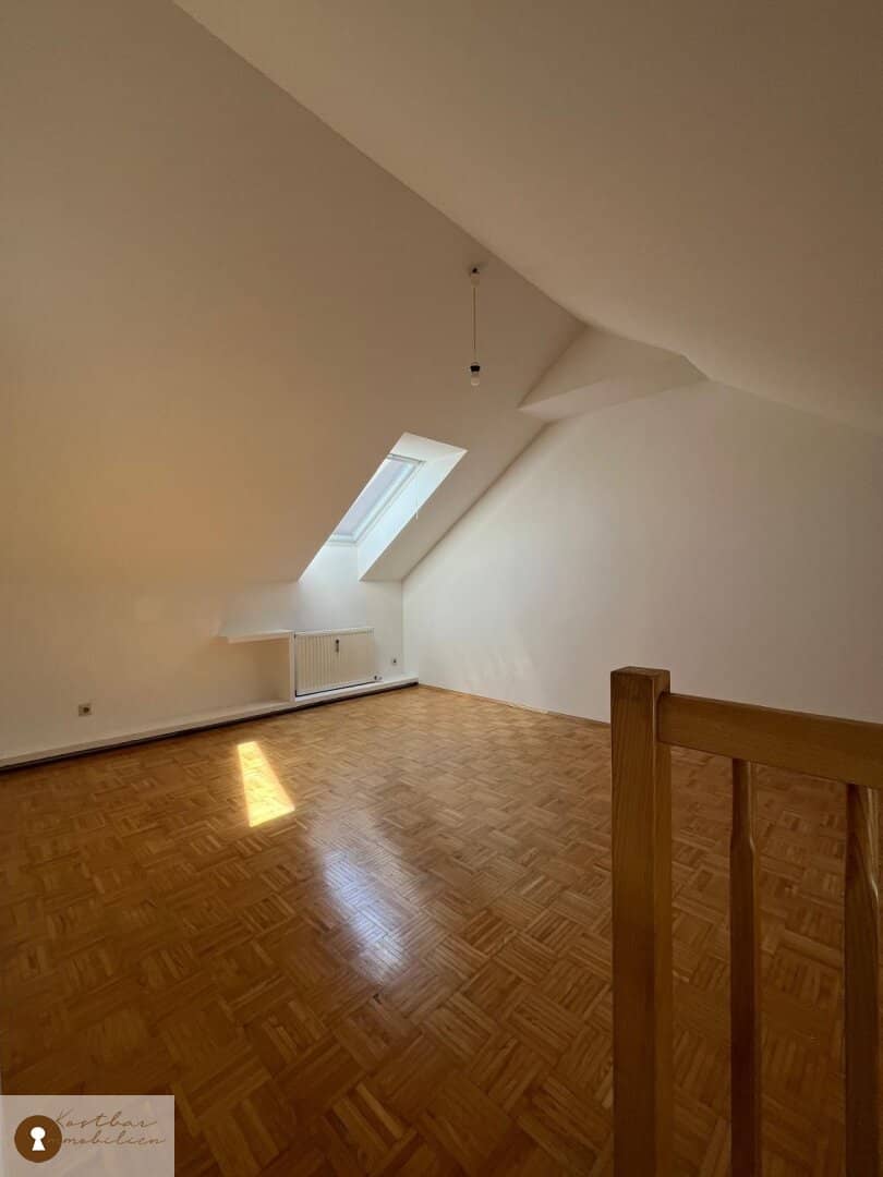 Attention students: Charming maisonette apartment with gallery next to the TU for rent