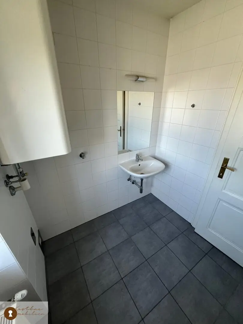 Here you will feel immediately at home: Delightful 2.5-room apartment in Hergottwiesgasse for rent