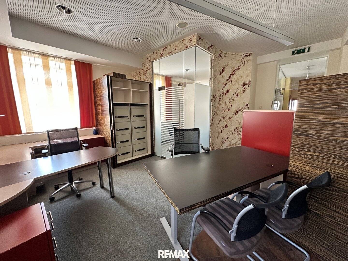 Historic jewel in the town centre of St. Nikolai im Sausal - investment property with commercial unit and 4 rented apartments