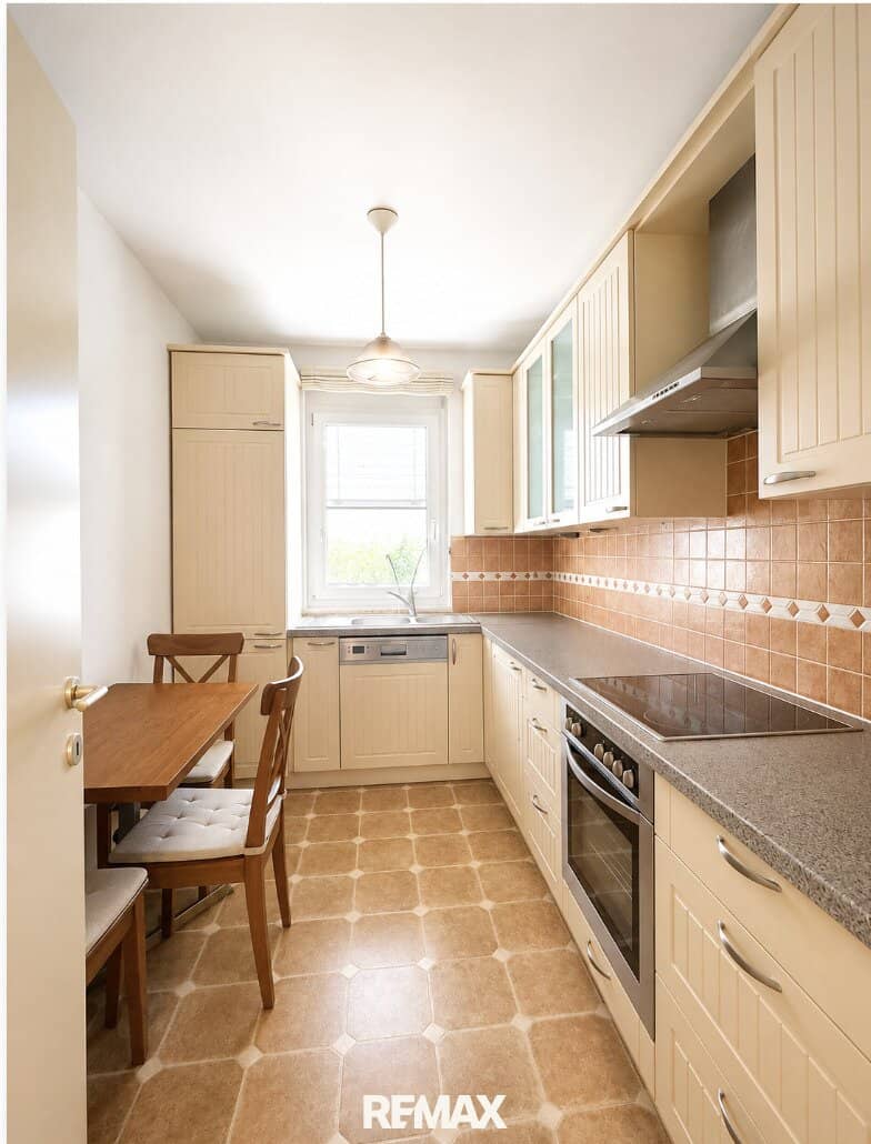 Relaxed living in Mariatrost – well-maintained 3-room apartment with private garden