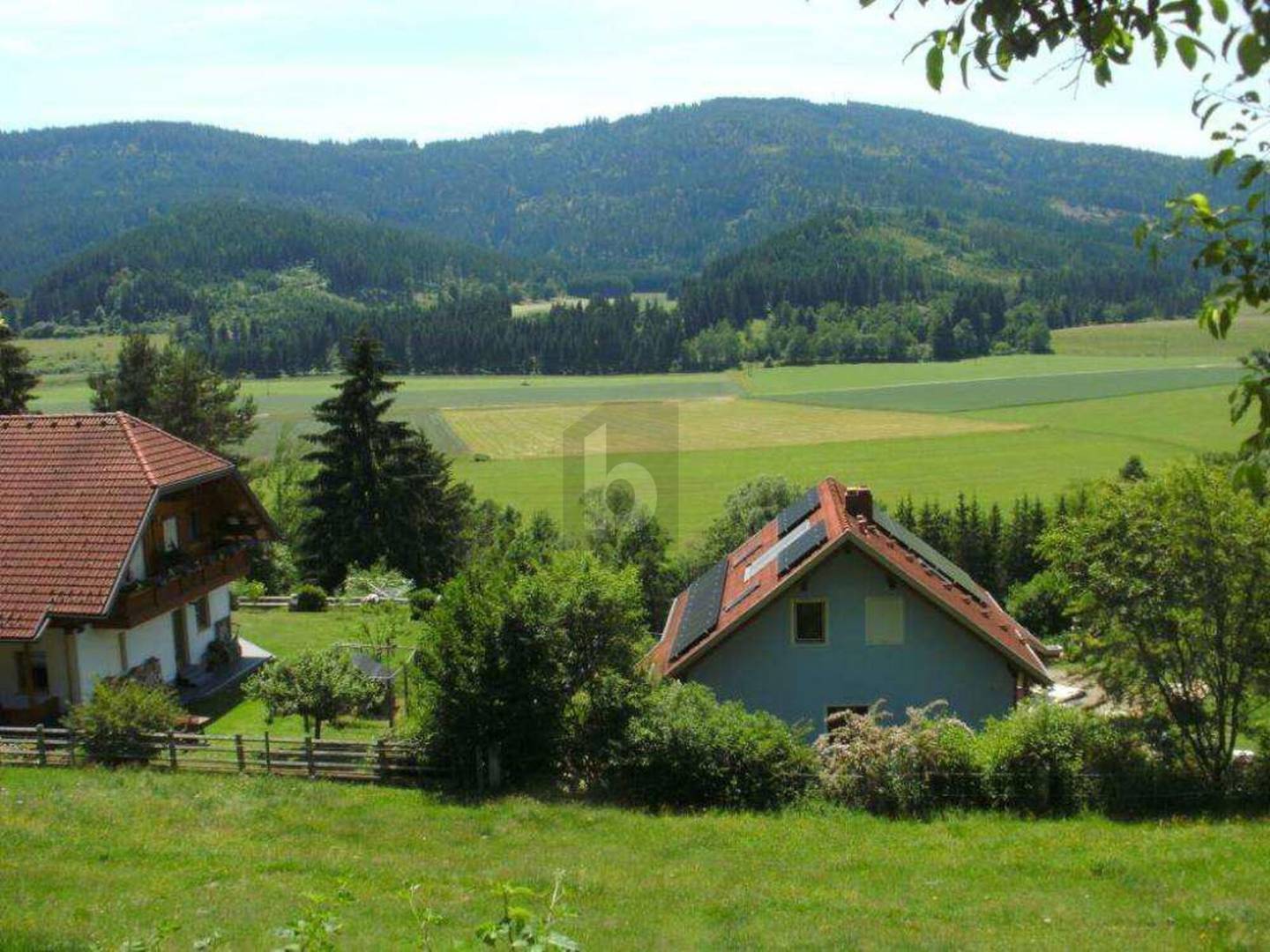 Sonnige Hanglage mit weitem Blick Wohnung