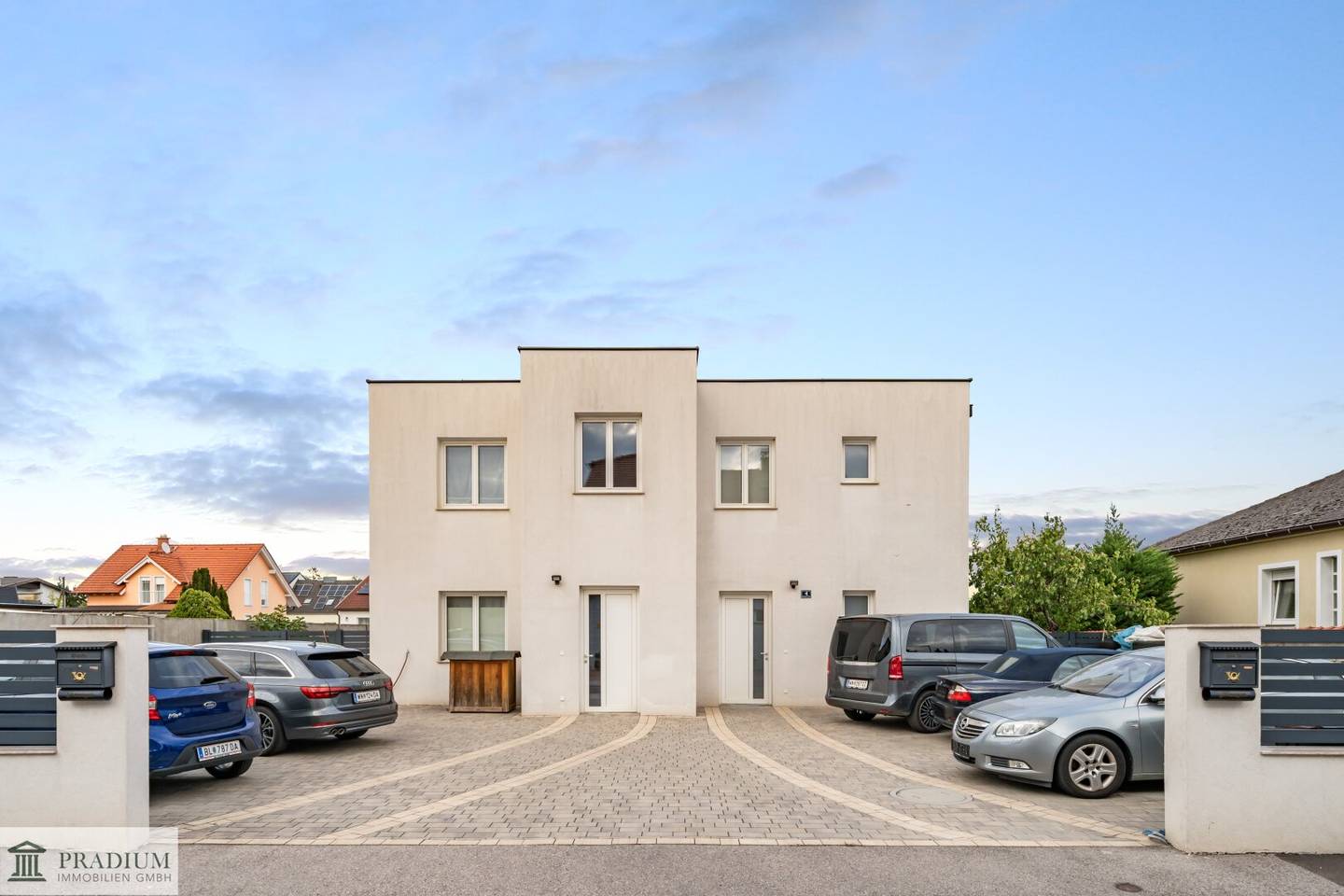 Living like in your own house – 100 m², private garden, terrace &amp; 3 own parking spaces