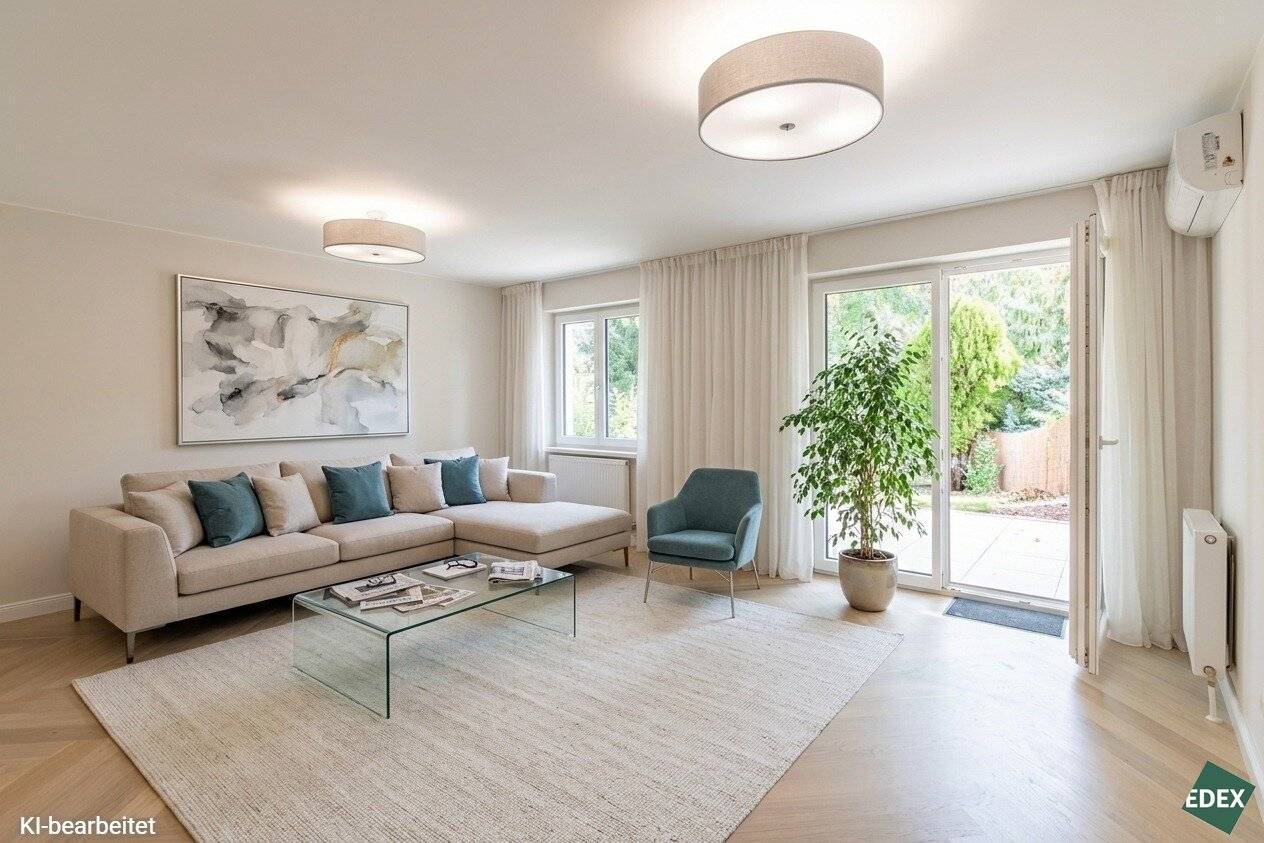 Exklusiv saniertes Reihenhaus in bester Döblinger Wohnlage  mit 5 Schlafzimmern und schönem Garten