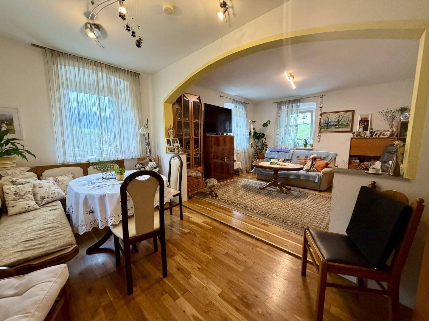 A PLACE TO FEEL GOOD - HOME BEGINS RIGHT HERE!