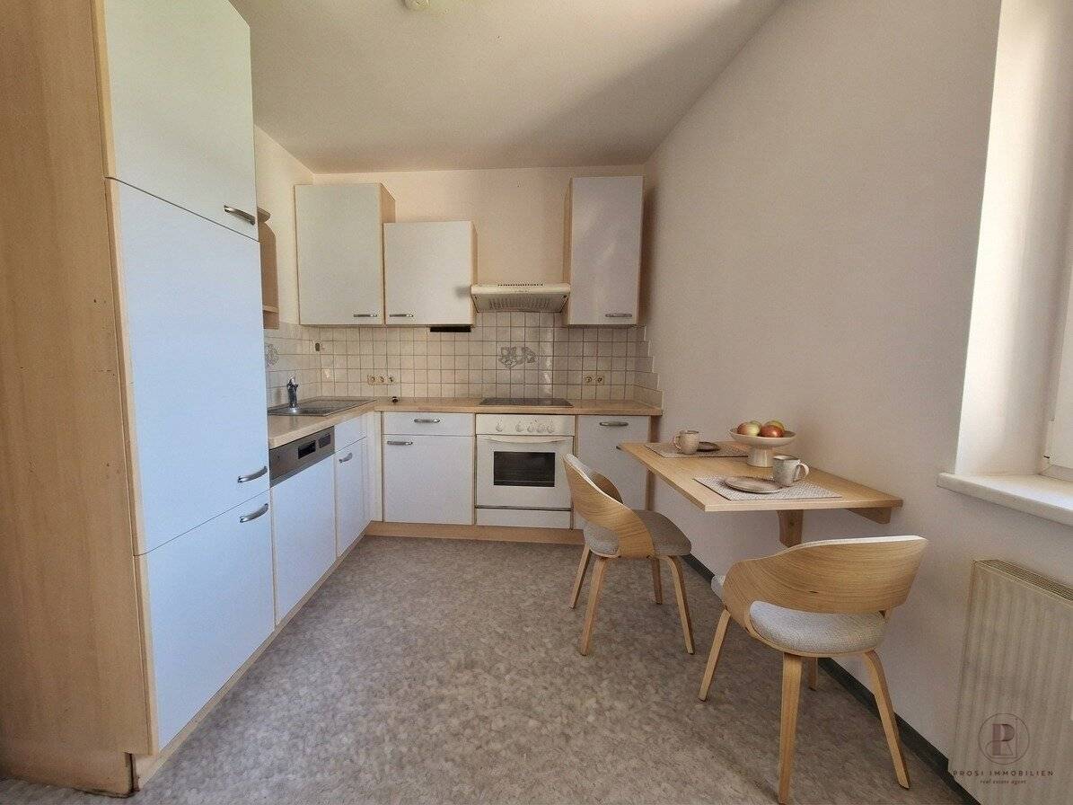 3-room apartment with balcony &amp; parking space in Edelschrott – 3 months half rent