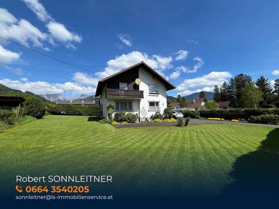 Well-kept country house in the green Furnished, spacious and quietly located with mountain view