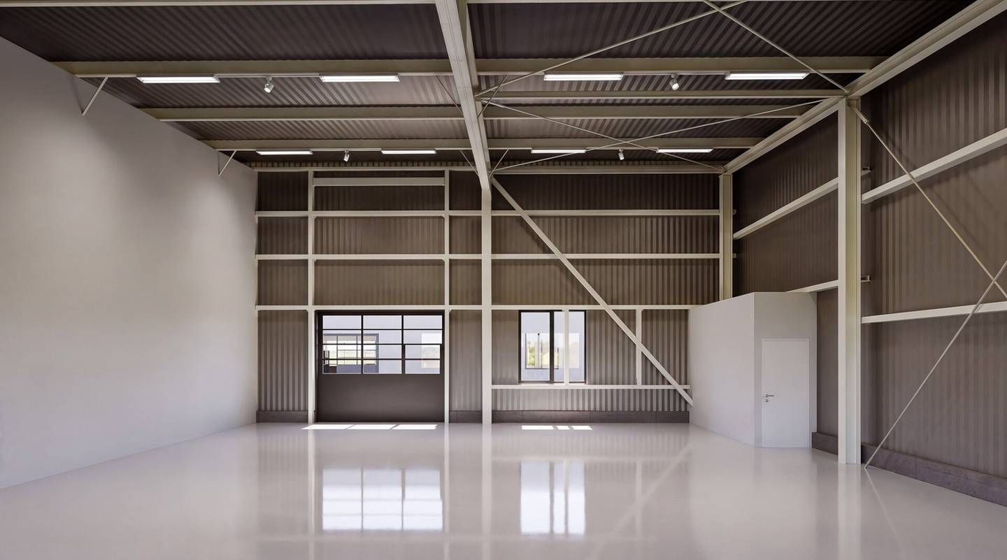 Ground-level storage and commercial halls in Leopoldsdorf near Vienna