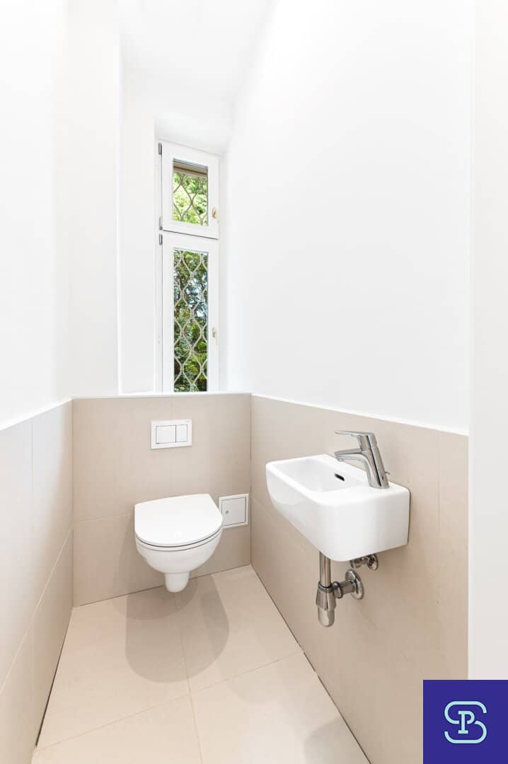 Erstbezug nach Sanierung: 3 Zimmer-Gartenwohnung mit Veranda  - 1130 Wien