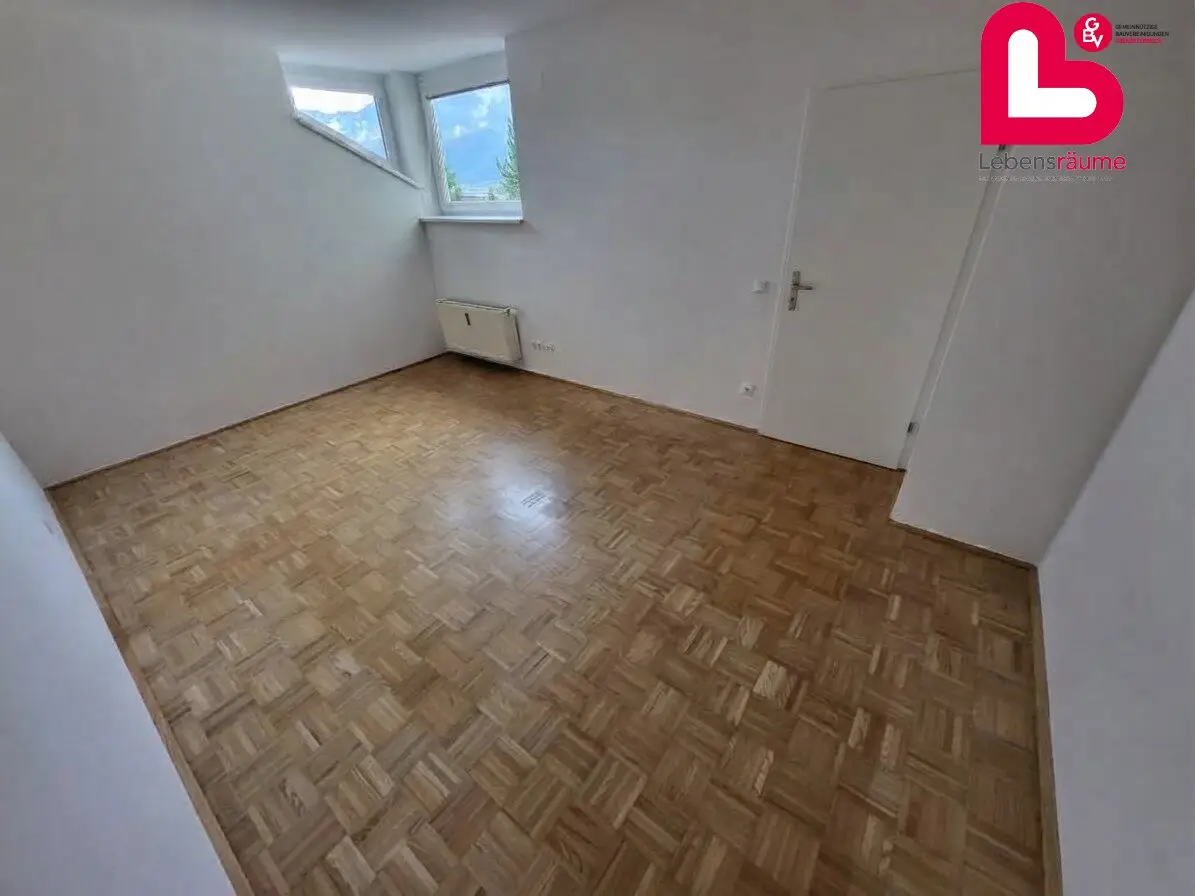 Very nice 3-room apartment in Kirchdorf/Krems with loggia and underground parking space