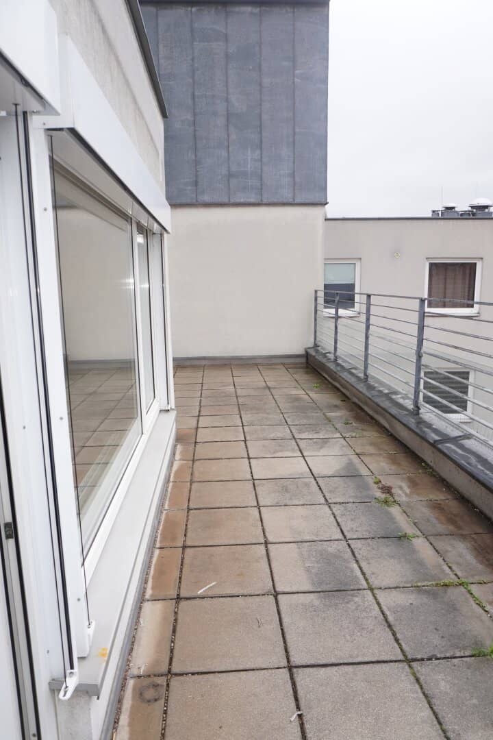 1020, Tempelgasse/U1 Nestroyplatz, neu sanierte 2 Zimmerwohnung mit großer Innenhof Terrasse ab sofort unbefristet zu mieten