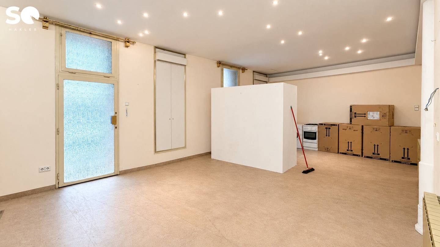 # SQ - COMMERCIAL SPACE WITH SPACIOUS SALES AREA IN 1060 VIENNA