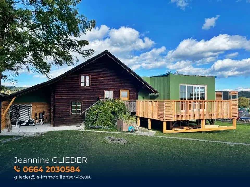 Wooden house on the forest edge - absolute quiet location with village proximity and modern shell-finished extension