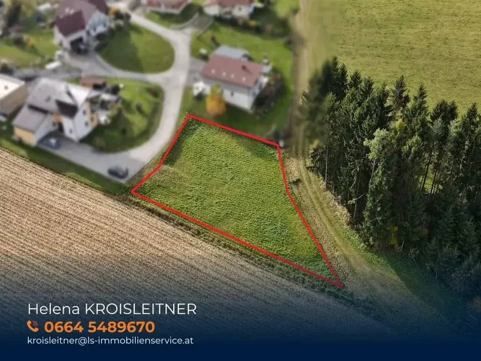 Sunny building plot in absolutely quiet location at the end of a cul-de-sac