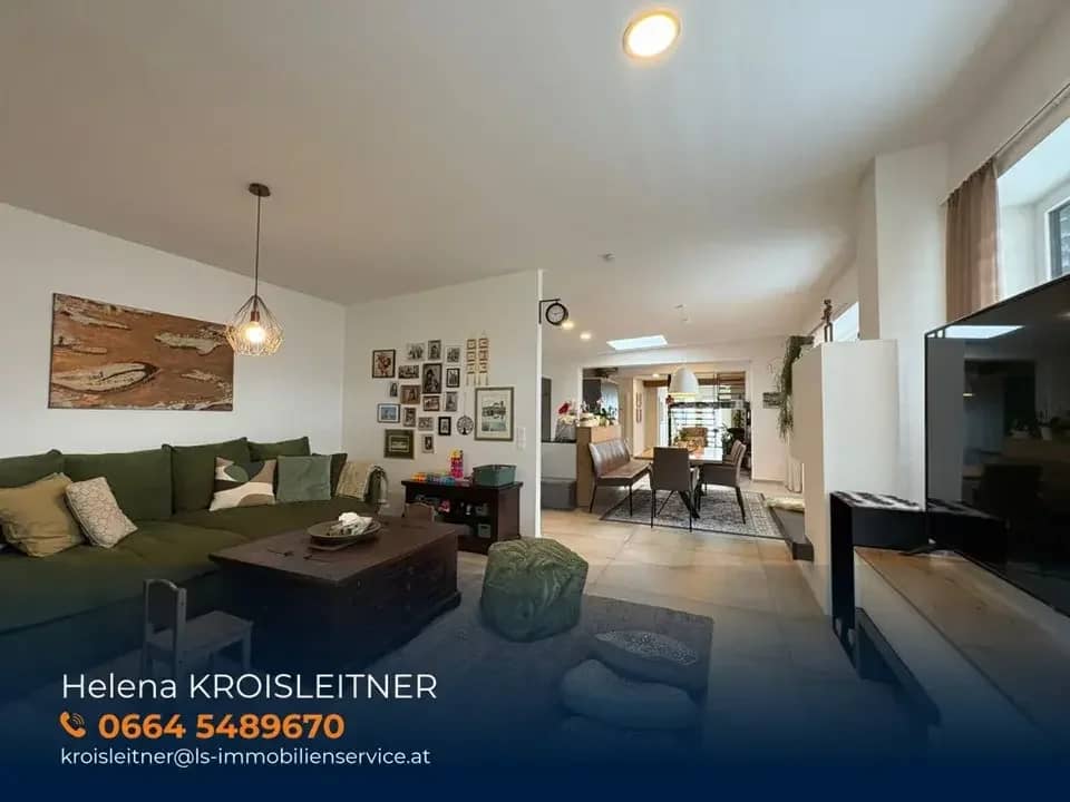 Two houses with versatile usage potential, residential and commercial combined