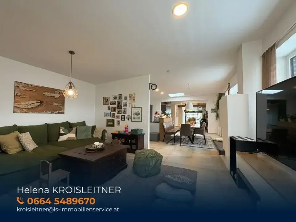 Two houses with versatile usage potential, residential and commercial combined