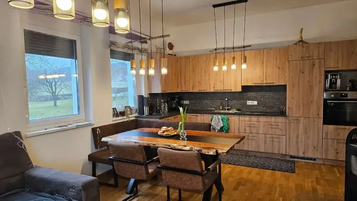 Spacious barrier-free 4-room apartment with garden and double carport in Lafnitz