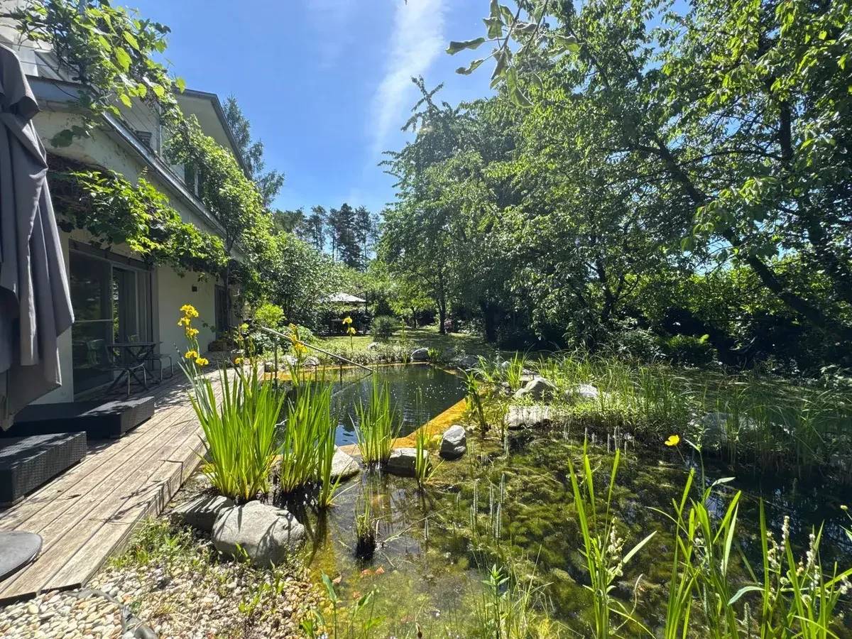 Exklusives Wohnhaus mit Wellnessbereich, Naturbadeteich &amp; hochwertiger Ausstattung in St. Johann in der Haide!!!