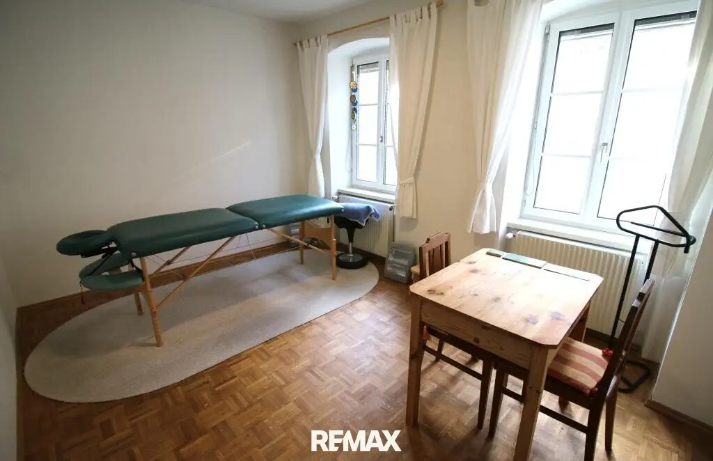 Practice treatment room also available for hourly rental